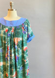1950s Hawaiian Dress / Vintage Hawaiian / Rayon Hawaiian / Hawaiian Muumuu / Novelty Print / Size Small Size Medium