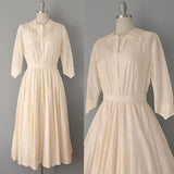 1950s Eyelet Wedding Dress / 50s Ivory Silk Eyelet Wedding Dress / 1950s Wedding Dress / Eyelet Lace Dress / Size Small Size Medium