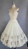 1950s Kokopelli Skirt / 1950s Hand Printed Skirt / Nizonih Studios Skirt / 1950s Fiesta Skirt / White Cotton Full Skirt / Size Medium