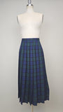 Vintage Pendleton Skirt / Tartan Skirt / Plaid Skirt / Pendelton / Size Medium - Large