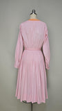 1960s Dress / Anne Klein Dress / Shirtwaist Dress / Pink Dress / Floral Dress / junior sophisticates / Fit & Flare Dress / Size Small