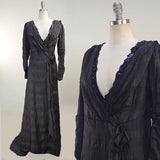 Victorian Dress / 1800s Dress / Dress with Train / Victorian Black Silk Dress with Sequins & Jet Beads / Size Medium